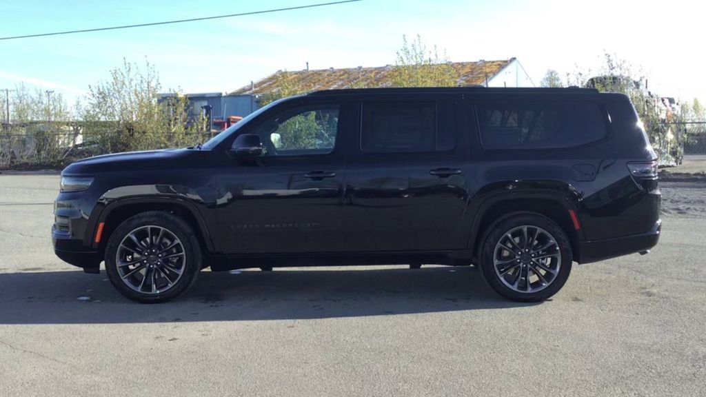 New 2025 Jeep Grand Wagoneer L Series II Obsidian w/ Quick Order Packagew 28T image 5