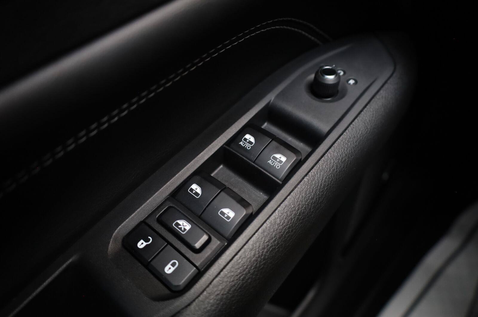 Used 2023 Jeep Compass High Altitude AWD/4WD image 38