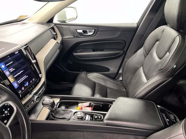 Used 2021 Volvo XC60 T5 Inscription AWD/4WD image 20
