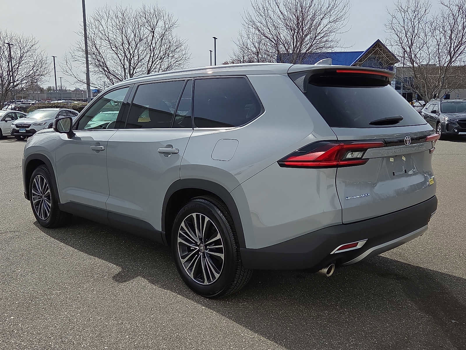 Used 2025 Toyota Grand Highlander Hybrid MAX Platinum image 4