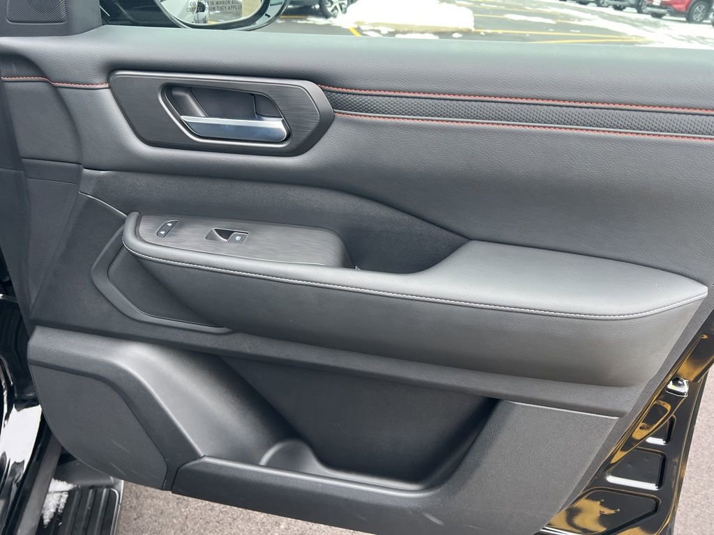 Certified 2025 Nissan Armada PRO-4X w/ Pro-4X Premium Package image 25