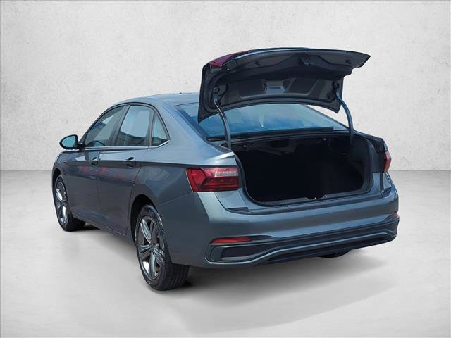 Used 2024 Volkswagen Jetta SE image 7