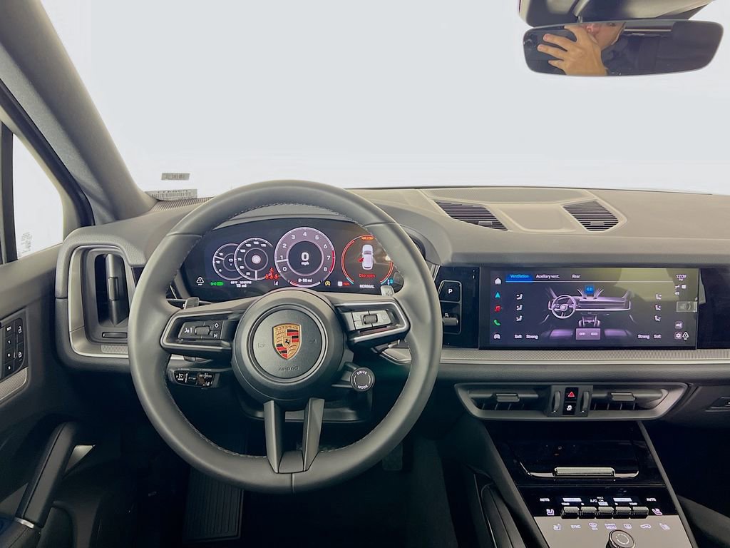 New 2026 Porsche Cayenne image 25
