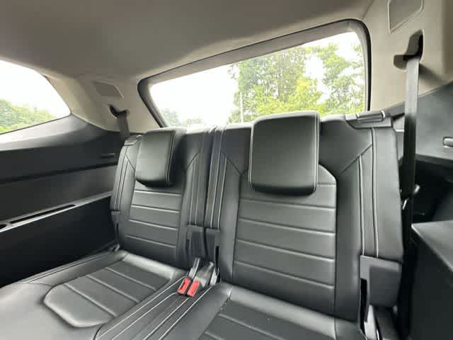 Used 2022 Volkswagen Atlas SEL Premium AWD/4WD image 24