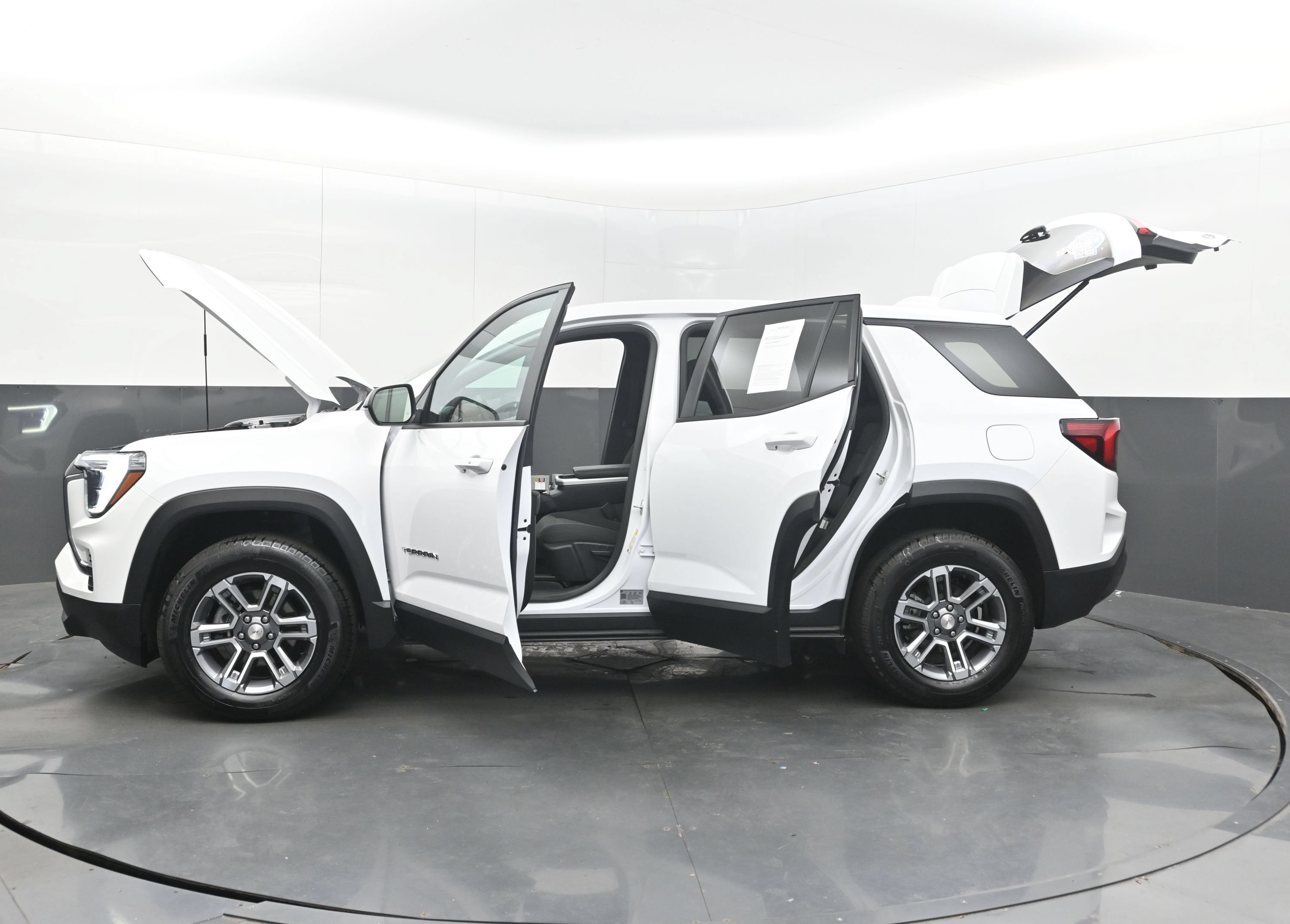 Used 2026 GMC Terrain Elevation FWD image 47