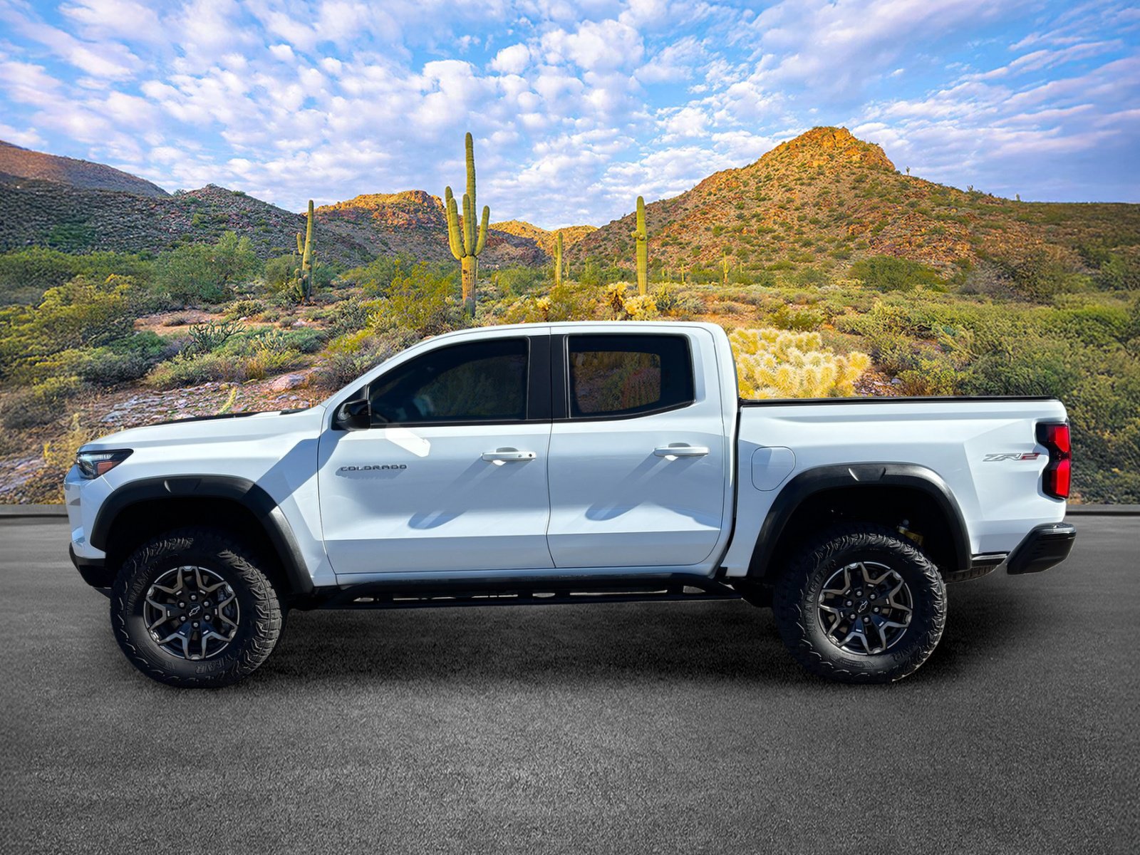 Used 2025 Chevrolet Colorado ZR2 AWD/4WD image 7
