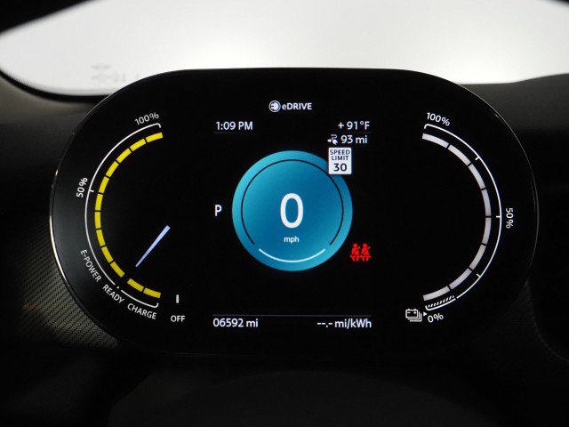 Used 2024 MINI Cooper SE image 18