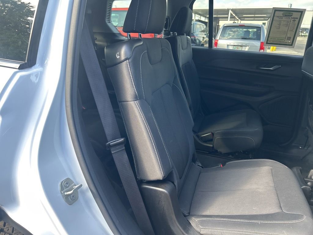 Certified 2023 Jeep Grand Cherokee L Laredo image 28