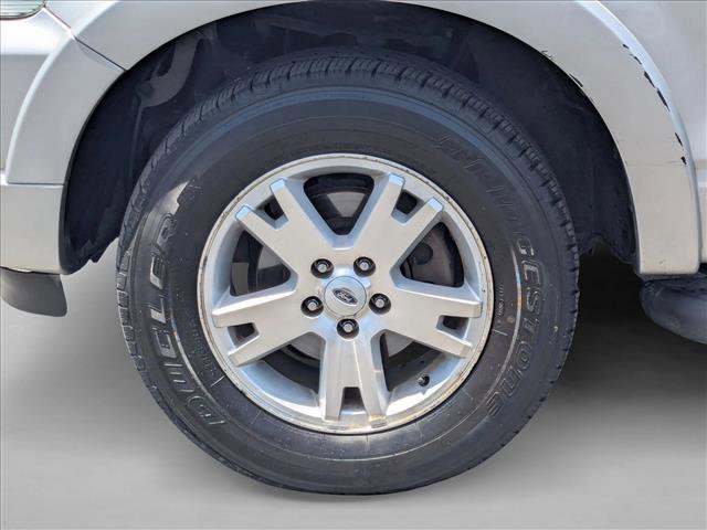 Used 2010 Ford Explorer XLT AWD/4WD image 25