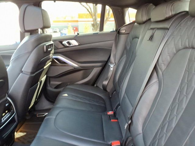 Used 2023 BMW X6 M50i w/ Executive Package image 6