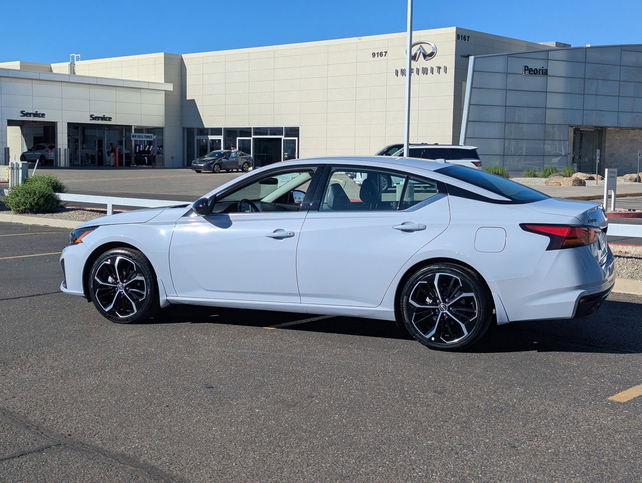 Certified 2025 Nissan Altima 2.5 SR image 5