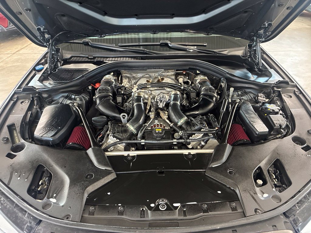 Used 2018 BMW M550i xDrive AWD/4WD image 17