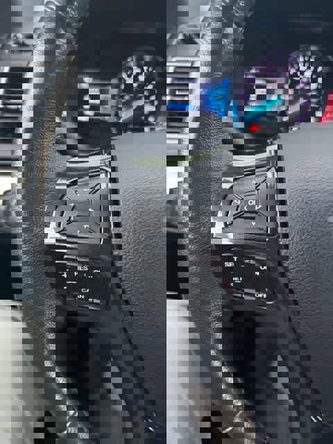 Used 2019 Ford Explorer XLT w/ Equipment Group 202A image 15