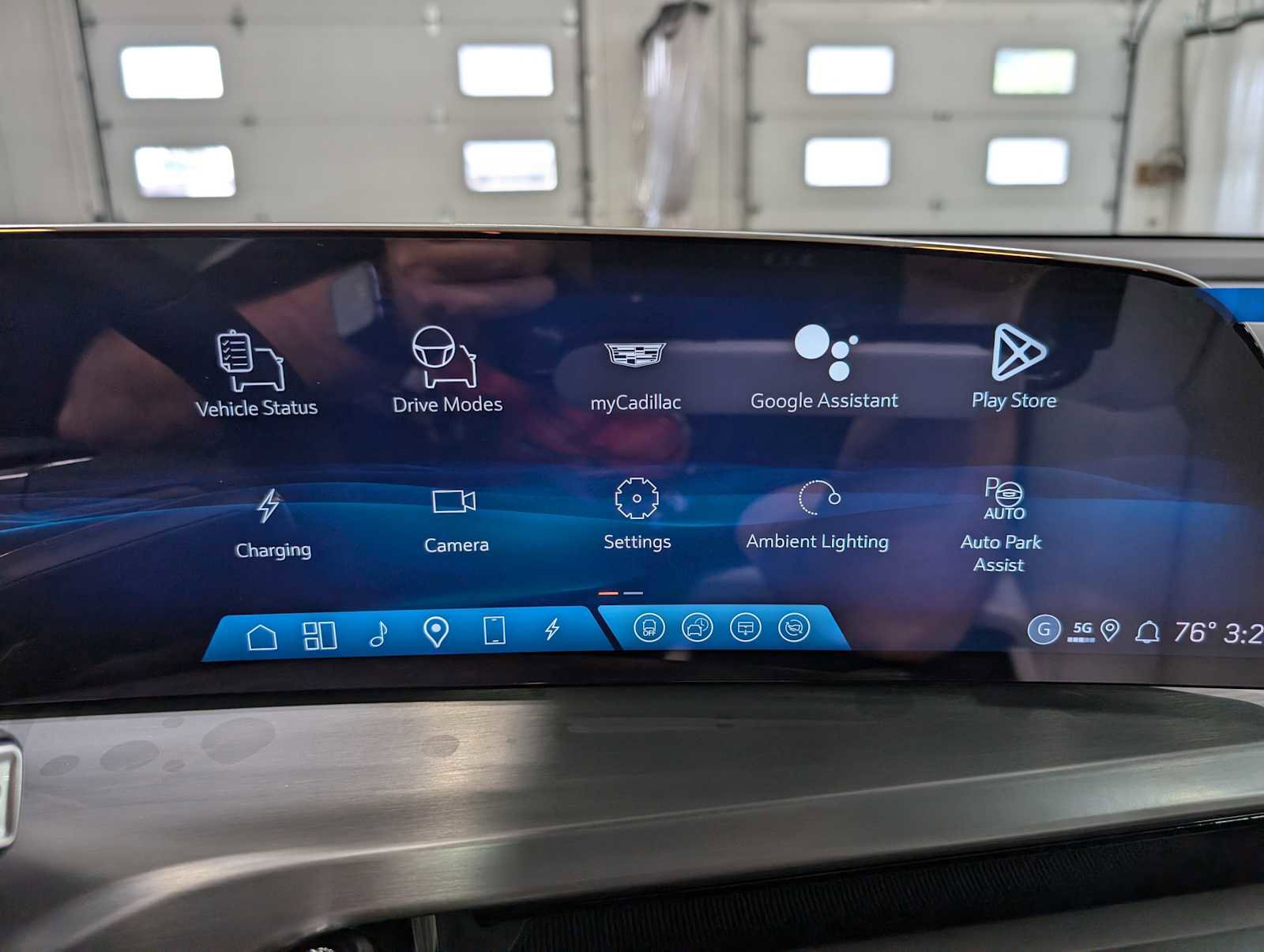 New 2026 Cadillac Vistiq Luxury image 24