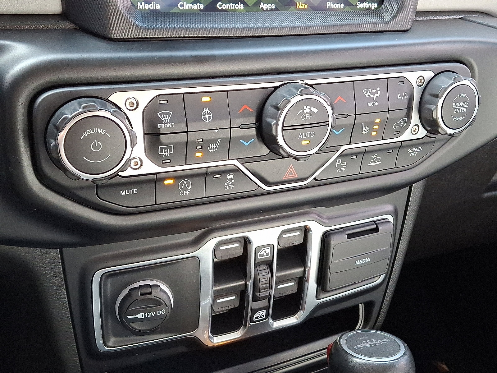 Certified 2022 Jeep Gladiator Overland AWD/4WD image 16