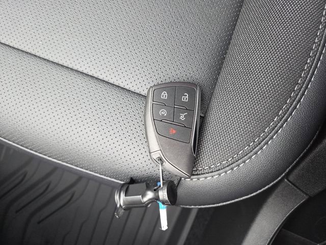 New 2026 Chevrolet Equinox EV LT image 36