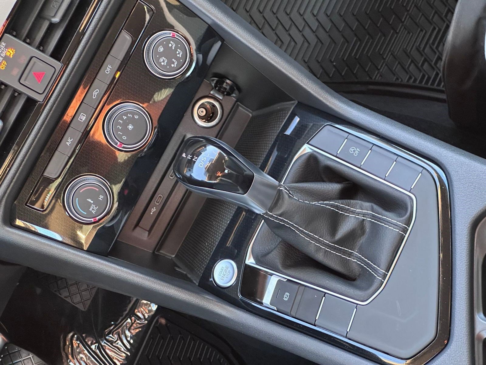 New 2026 Volkswagen Taos S image 16