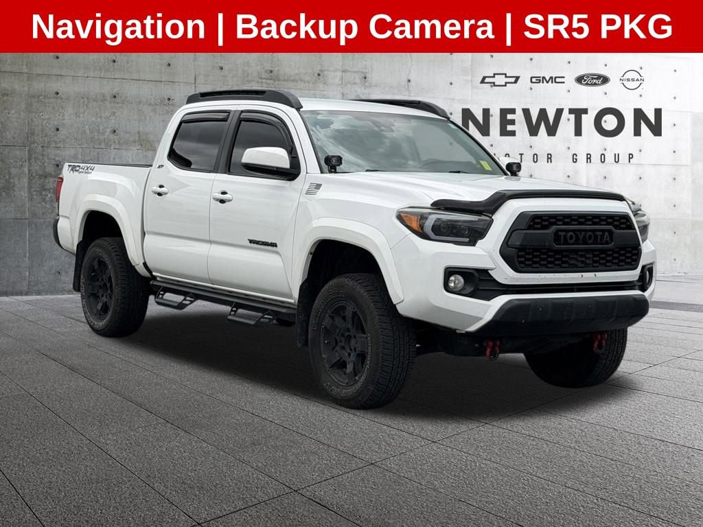 Used 2018 Toyota Tacoma SR5 AWD/4WD image 1
