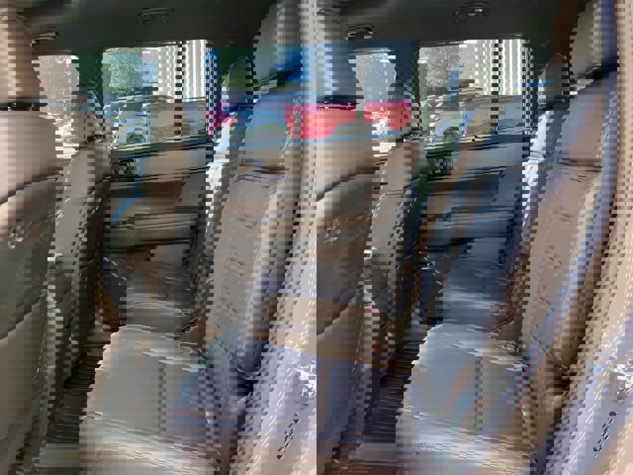 Used 2024 Hyundai Santa Fe Calligraphy image 13