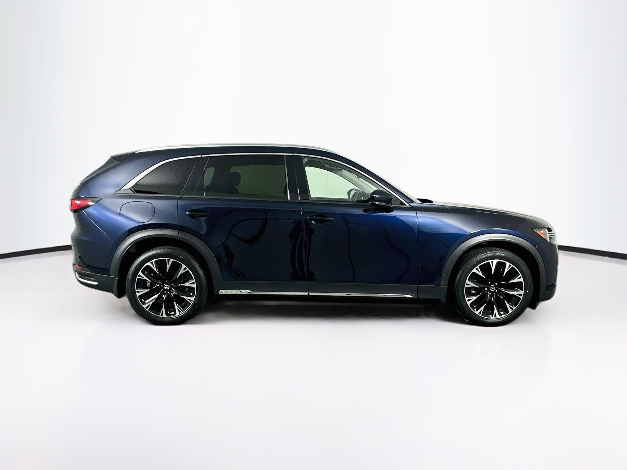 Used 2024 MAZDA CX-90 Plug-In Hybrid w/ Premium Pkg AWD/4WD image 10