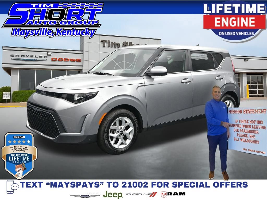 Used 2025 Kia Soul LX w/ LX Technology Package FWD image 1