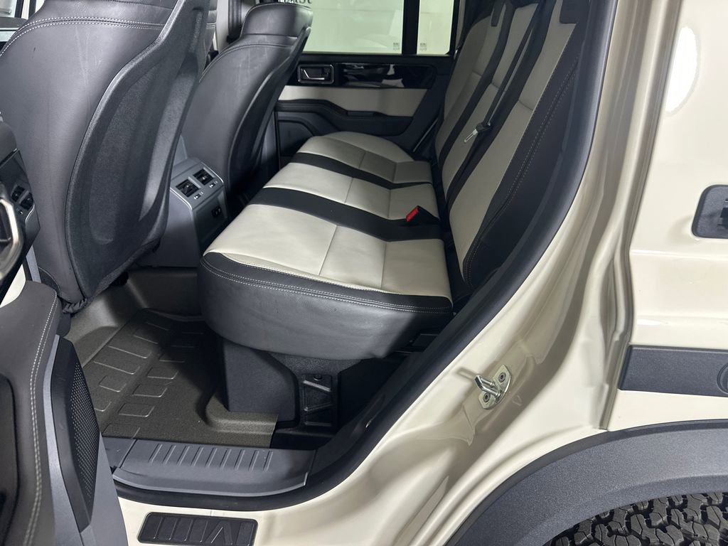 Used 2025 INEOS Grenadier Fieldmaster Edition image 20