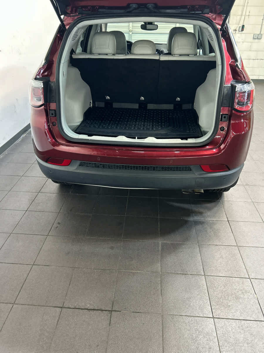 Used 2021 Jeep Compass Limited AWD/4WD image 11