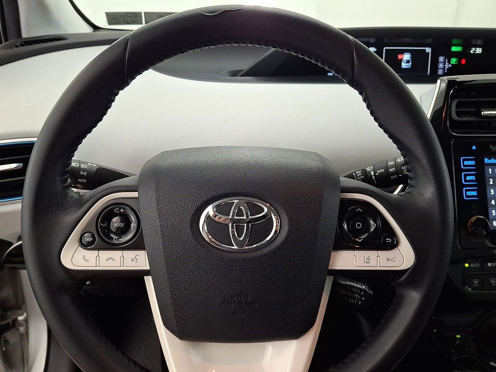 Used 2017 Toyota Prius Four FWD image 8