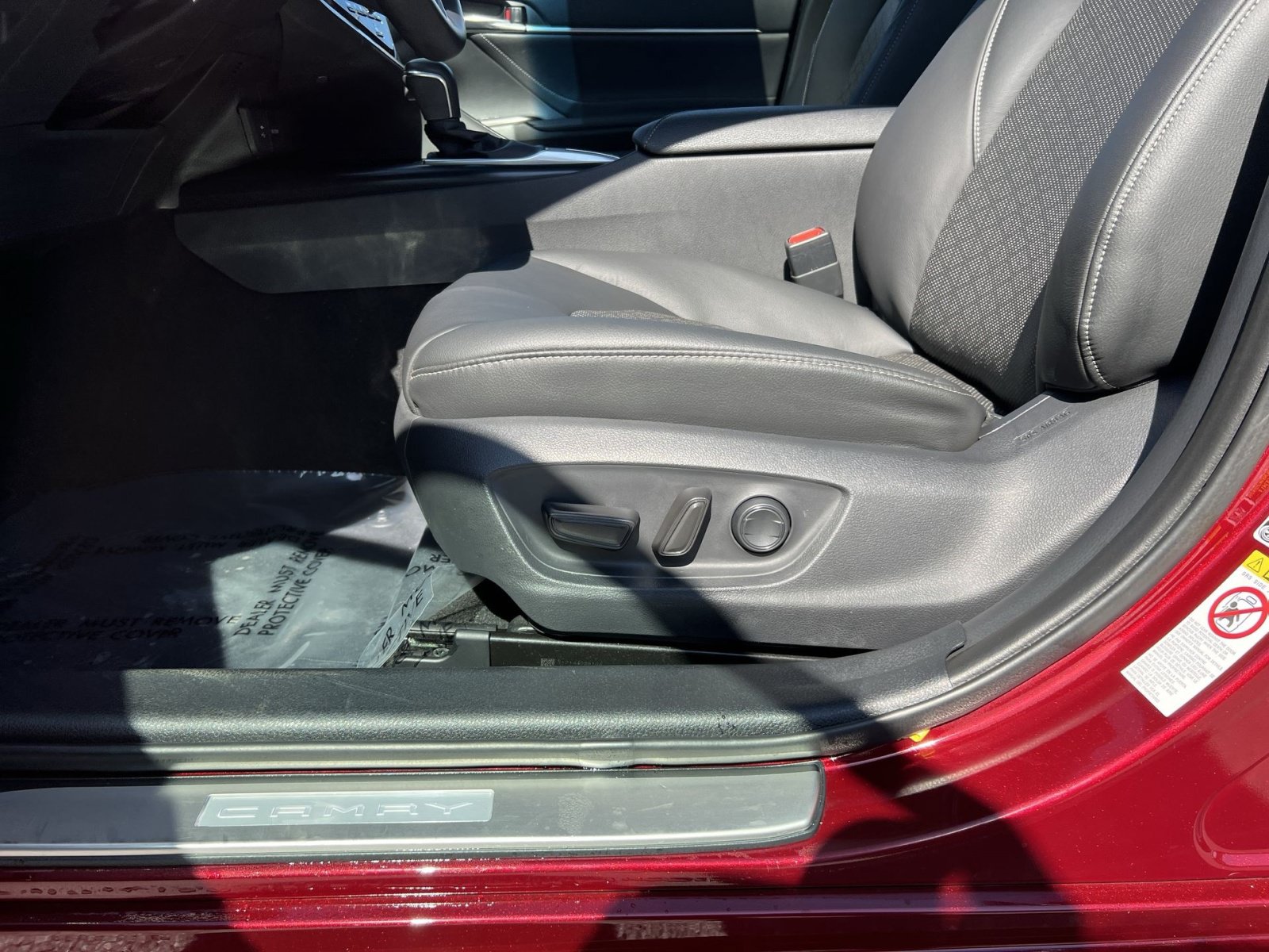 Used 2018 Toyota Camry XSE w/ Four Season Floor Mat Package FWD image 14