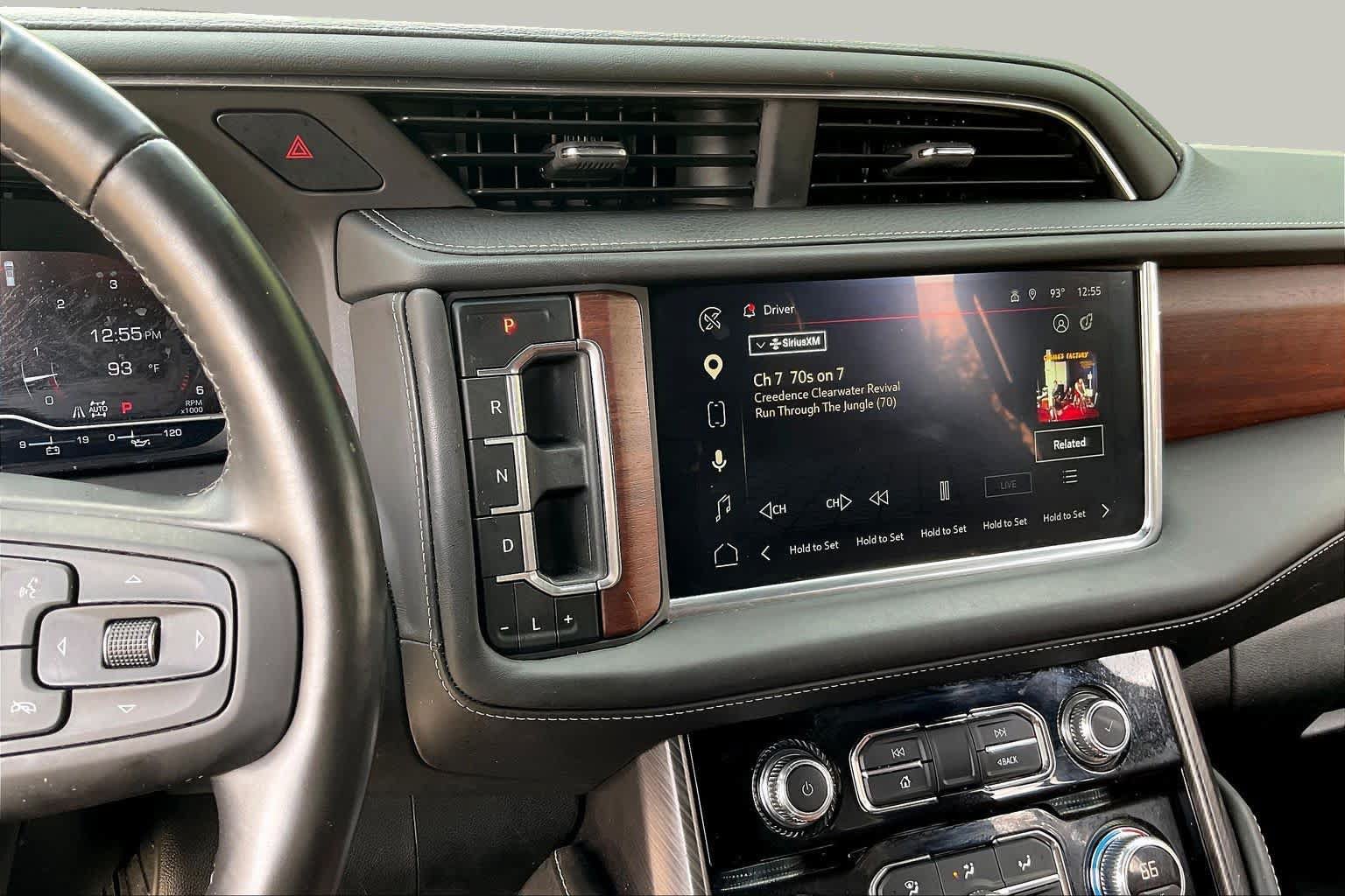 Used 2024 GMC Yukon Denali Ultimate AWD/4WD image 6