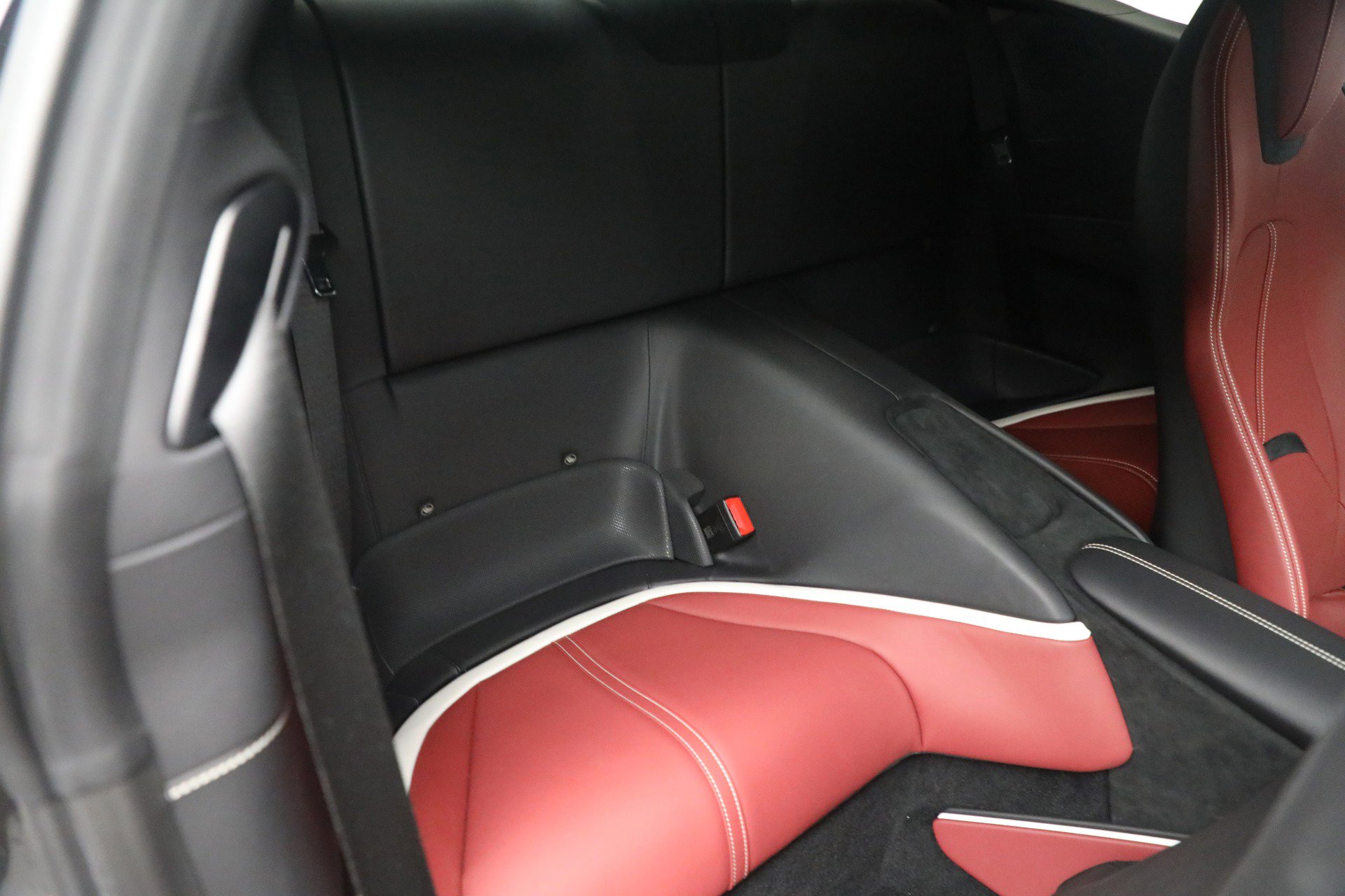 Certified 2024 Ferrari Roma image 23