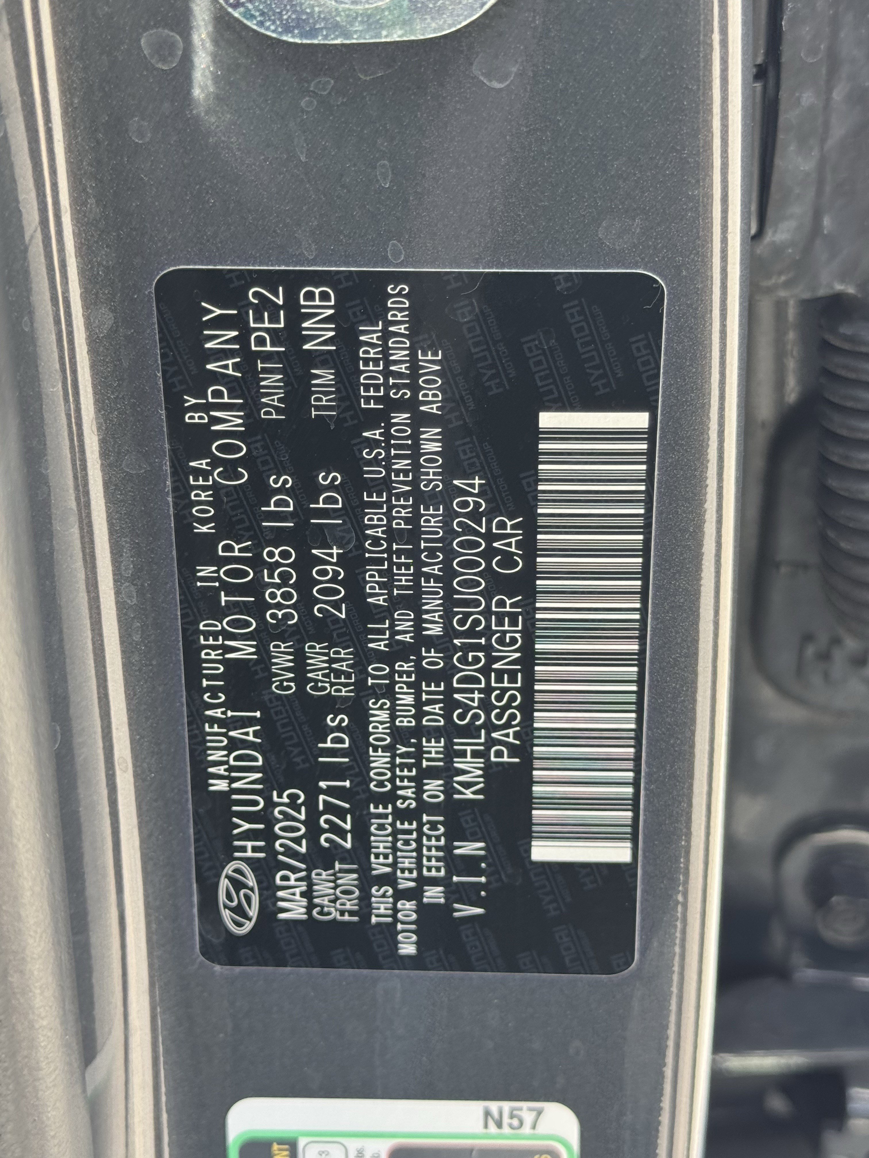 Used 2025 Hyundai Elantra SEL FWD image 33