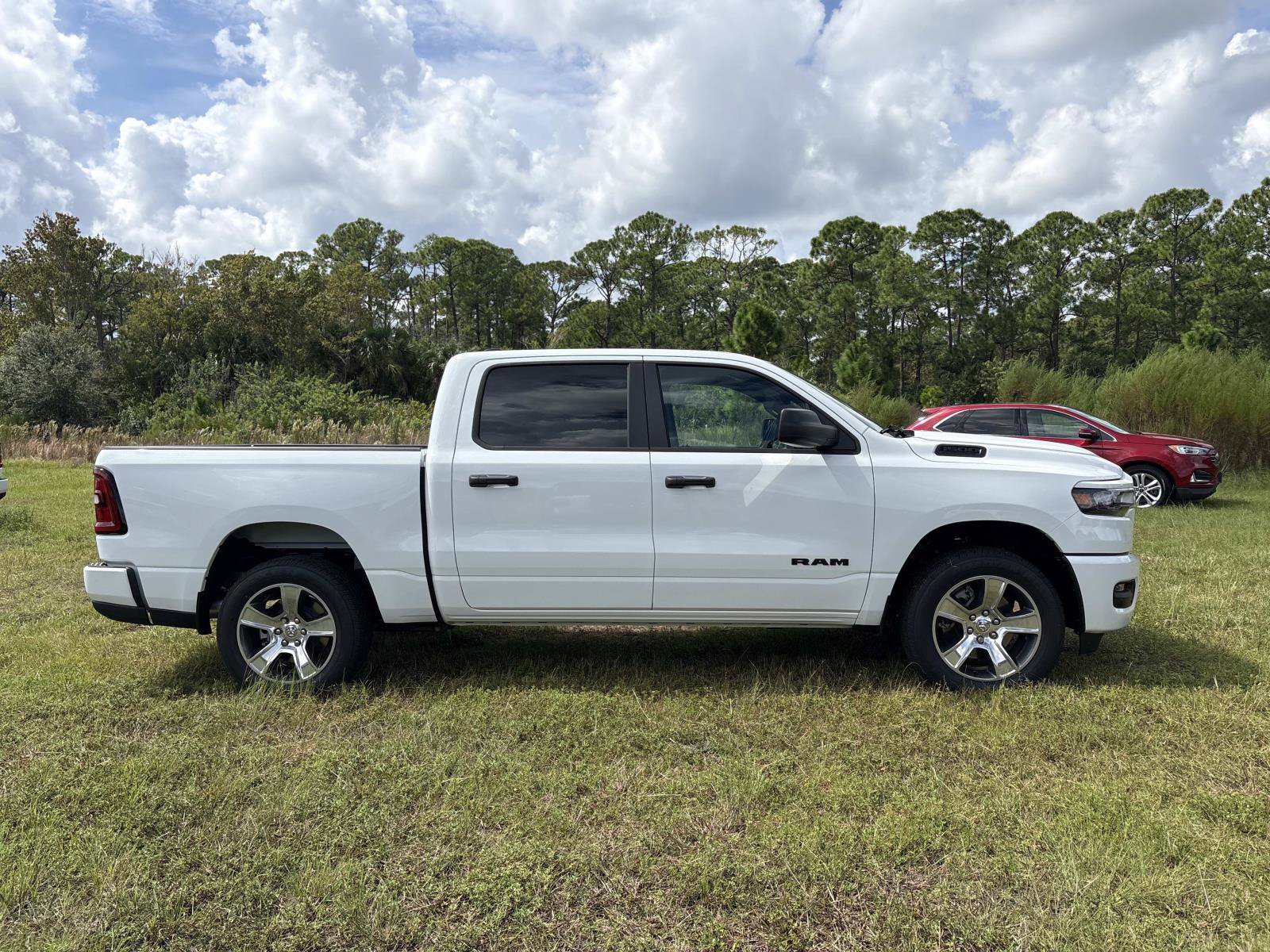 New 2027 RAM 1500 Express RWD image 2
