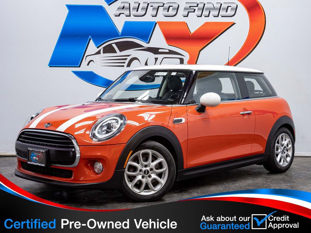 Used 2019 MINI Cooper 2-Door Hardtop w/ Premium Package image 1