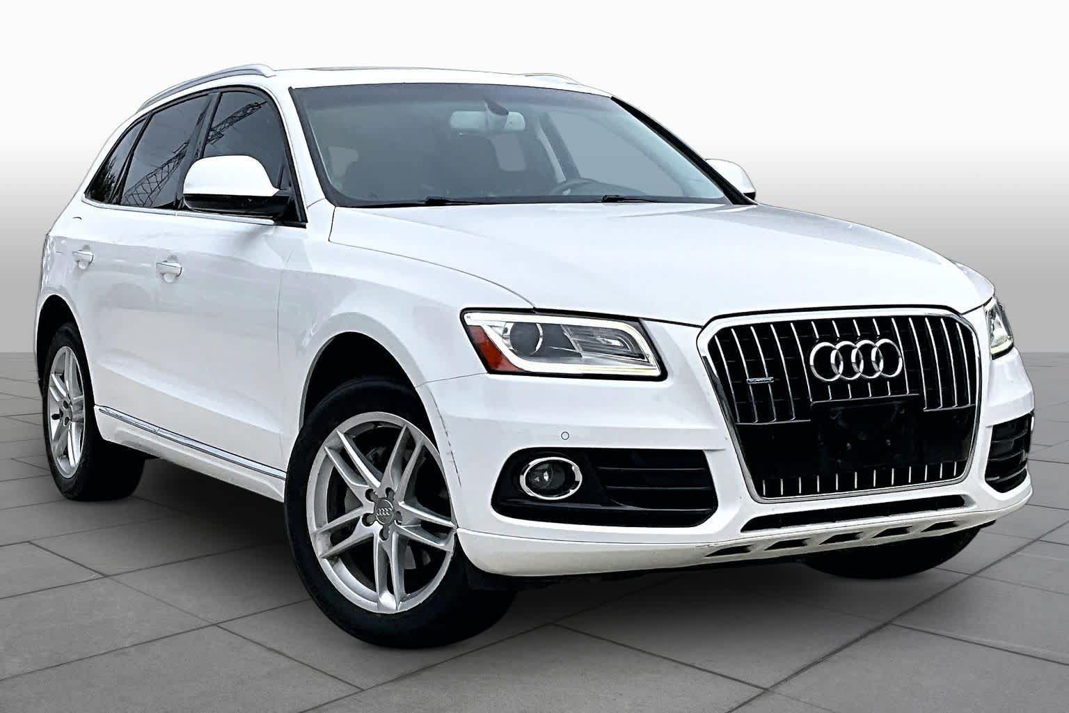 Used 2017 Audi Q5 2.0T Premium Plus w/ Technology Package AWD/4WD image 3