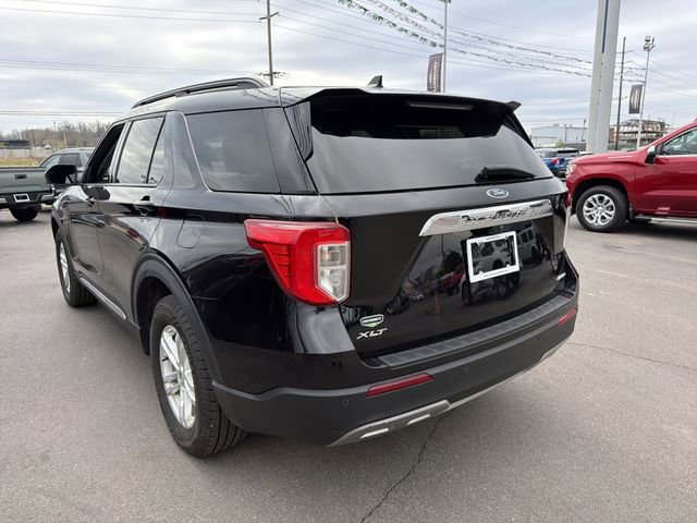 Used 2022 Ford Explorer XLT w/ Equipment Group 202A AWD/4WD image 5