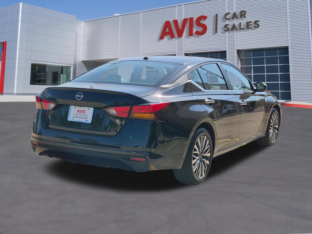 Used 2025 Nissan Altima 2.5 SV FWD image 6
