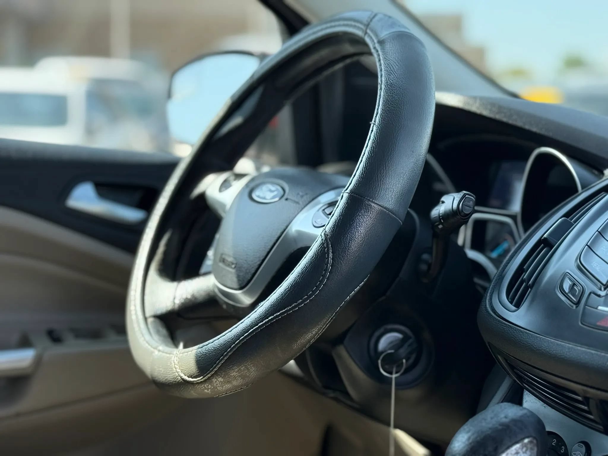 Used 2015 Ford Escape SE FWD image 26