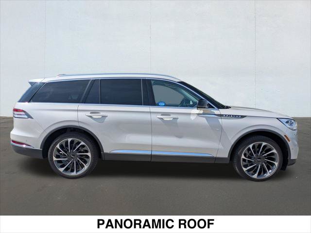 Used 2024 Lincoln Aviator Reserve w/ Equipment Group 201A AWD/4WD image 6