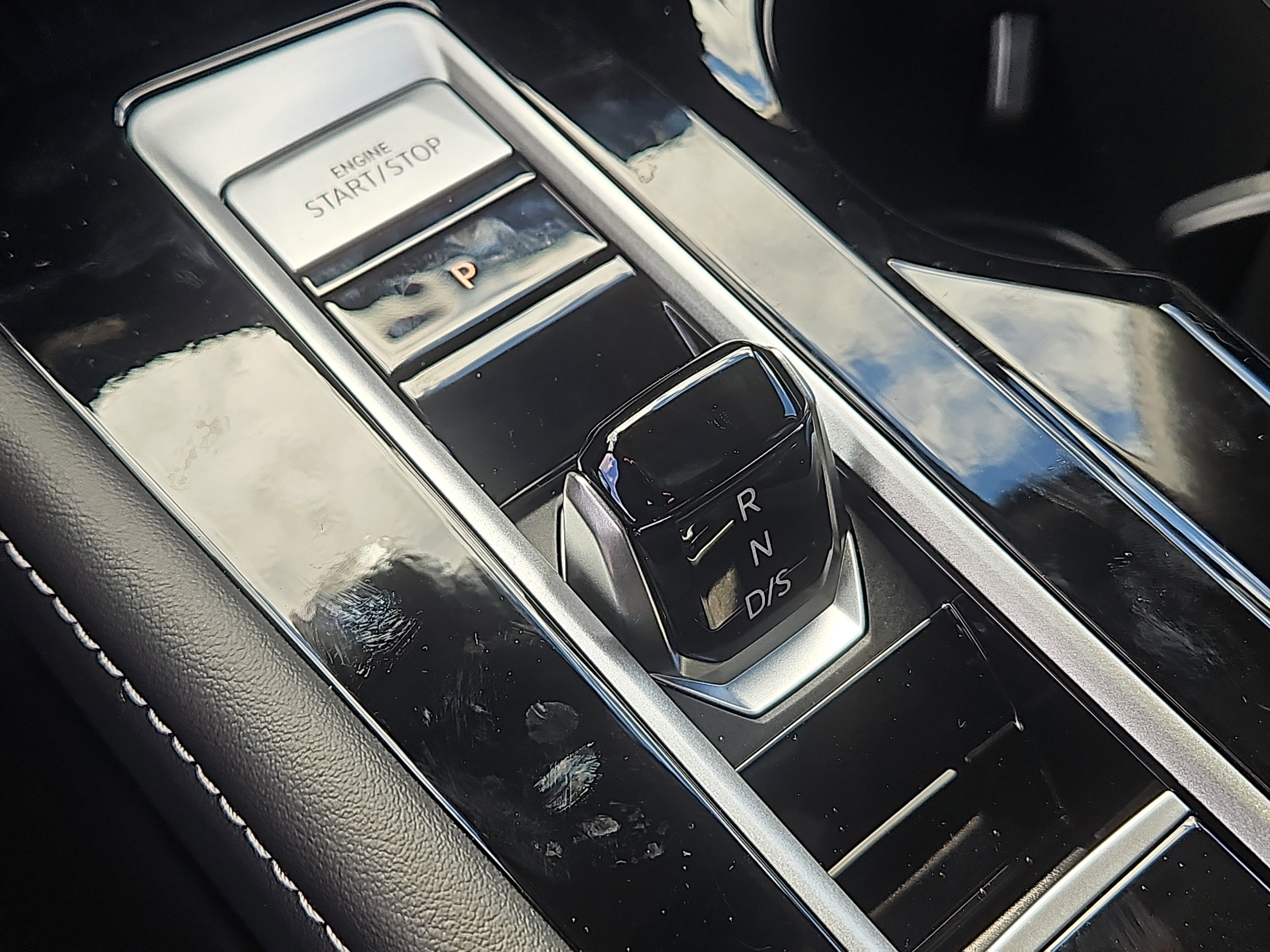 New 2026 Volkswagen Atlas SE image 17