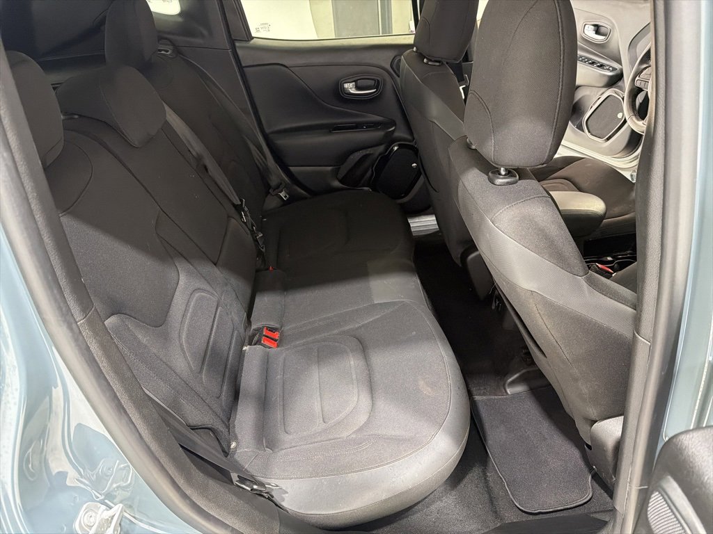 Used 2017 Jeep Renegade Altitude image 29