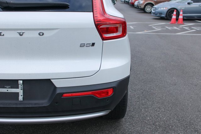 Used 2025 Volvo XC40 B5 Plus image 47