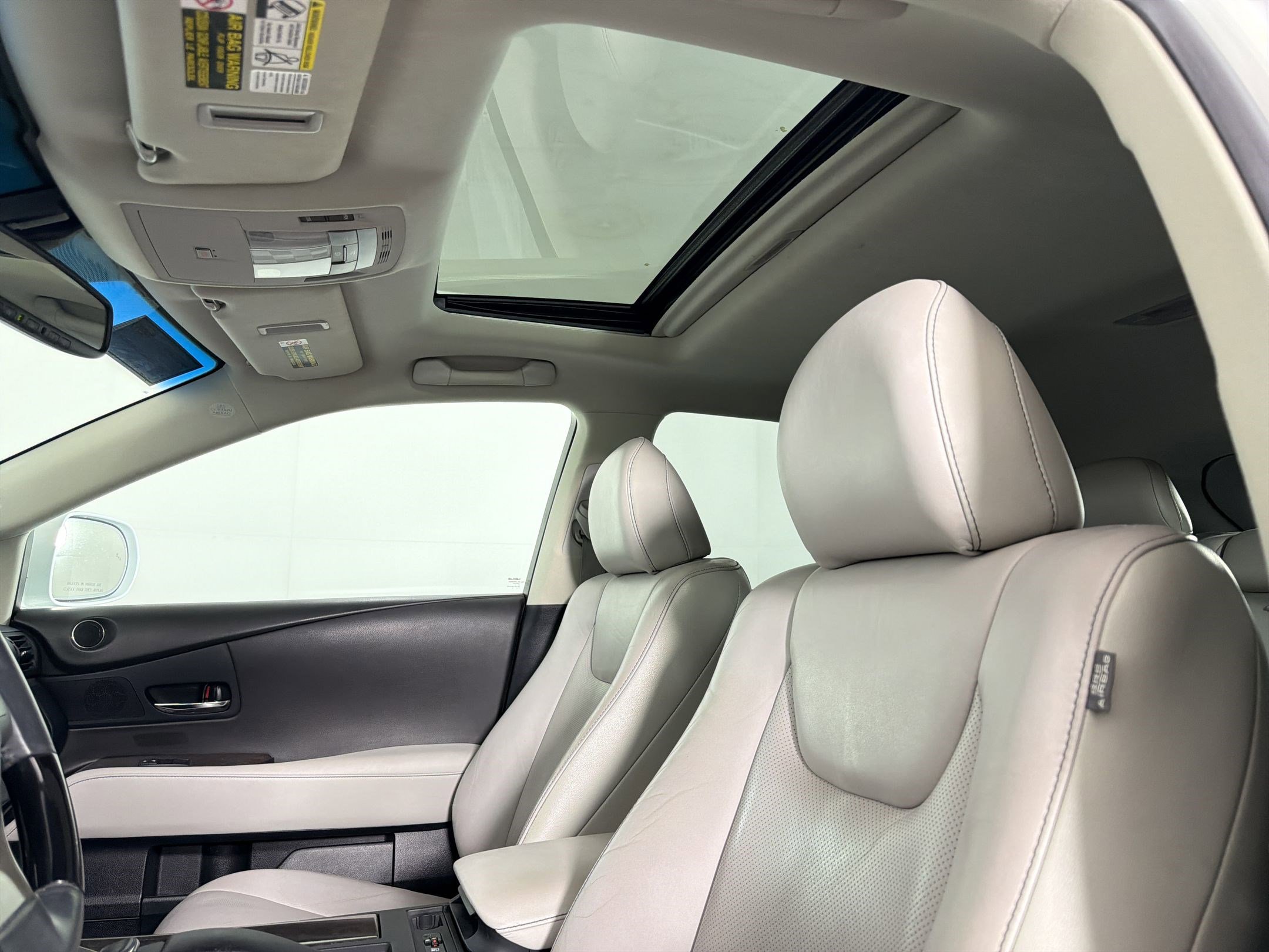 Used 2015 Lexus RX 450h FWD image 13