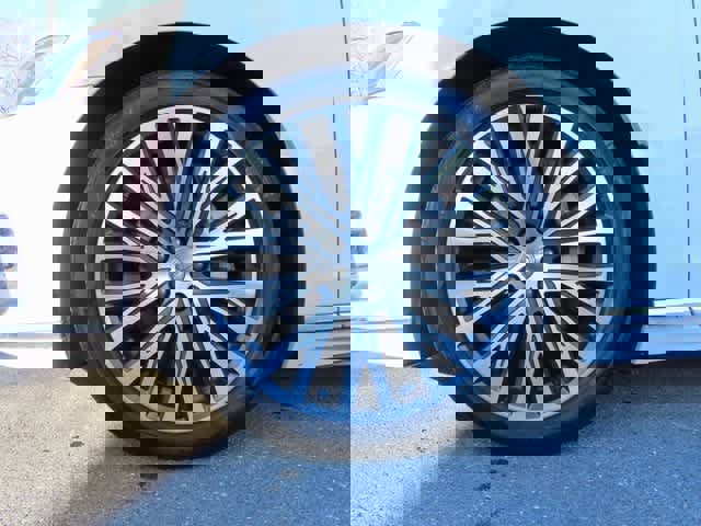 Used 2020 Audi A8 L 3.0T w/ Executive Package image 9