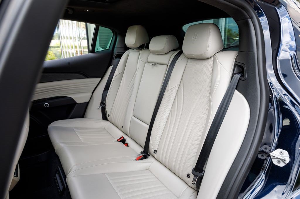 Certified 2023 Maserati Grecale Modena AWD/4WD image 19