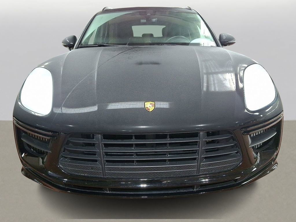 Used 2021 Porsche Macan Turbo image 2