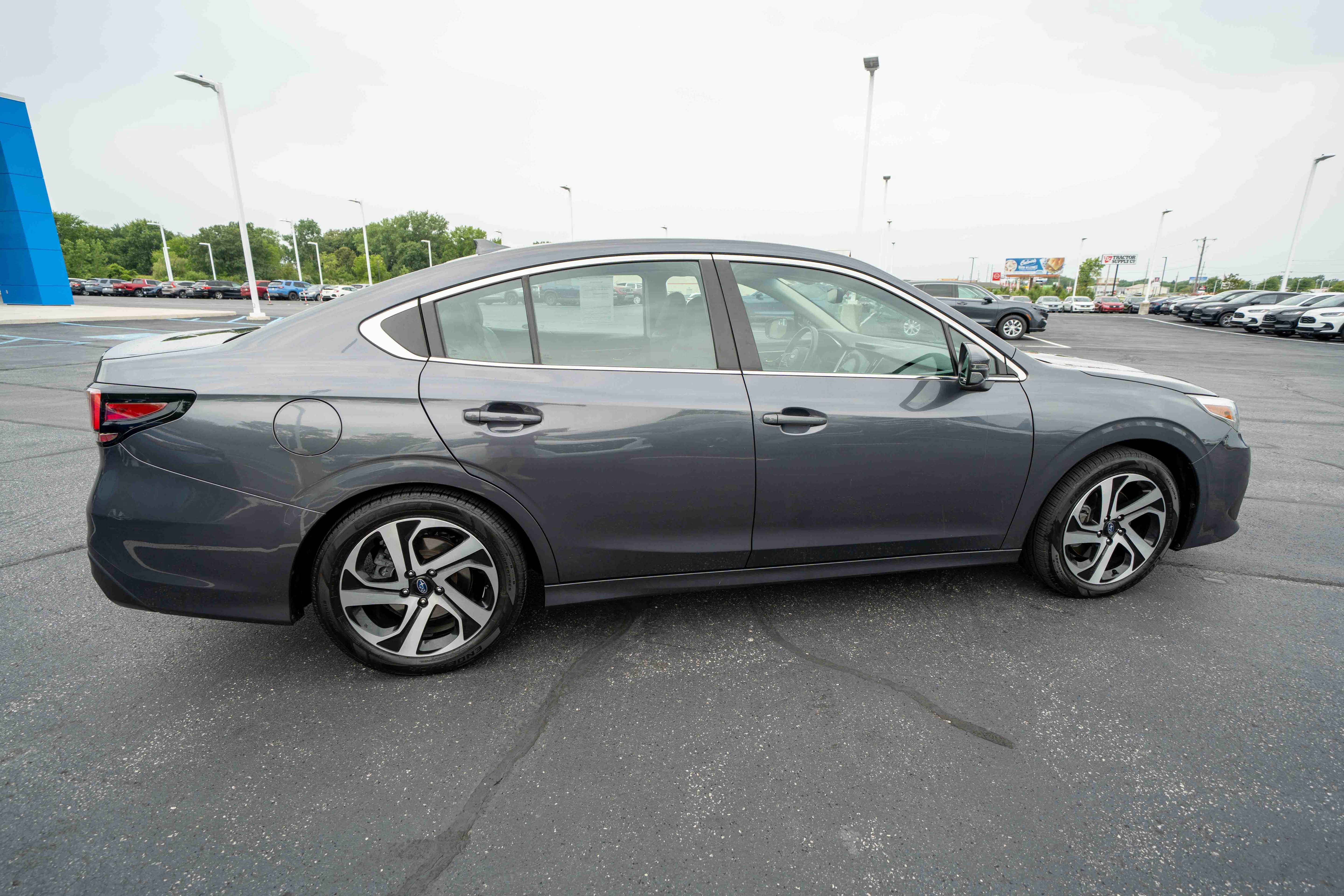 Used 2022 Subaru Legacy Limited AWD/4WD image 6
