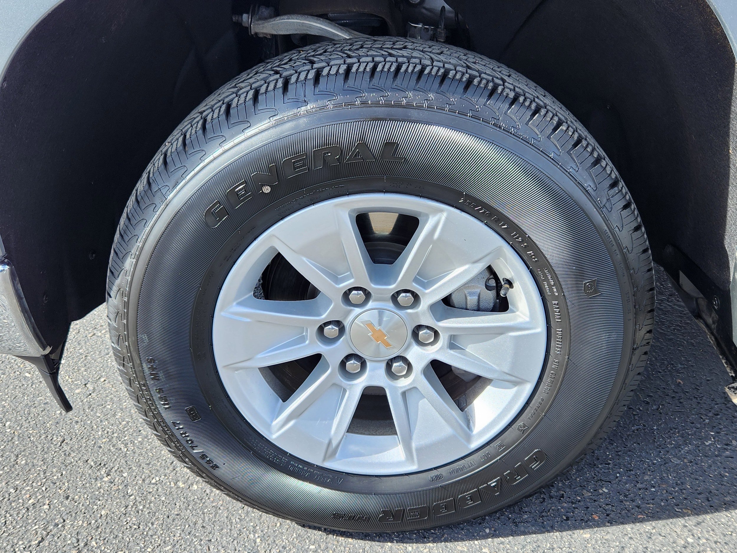 Used 2025 Chevrolet Silverado 1500 LT AWD/4WD image 21