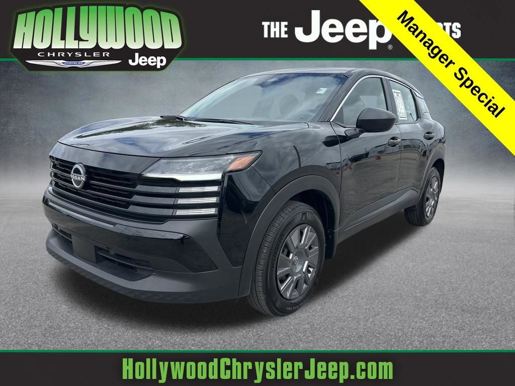 Used 2025 Nissan Kicks S FWD 360° Tour
