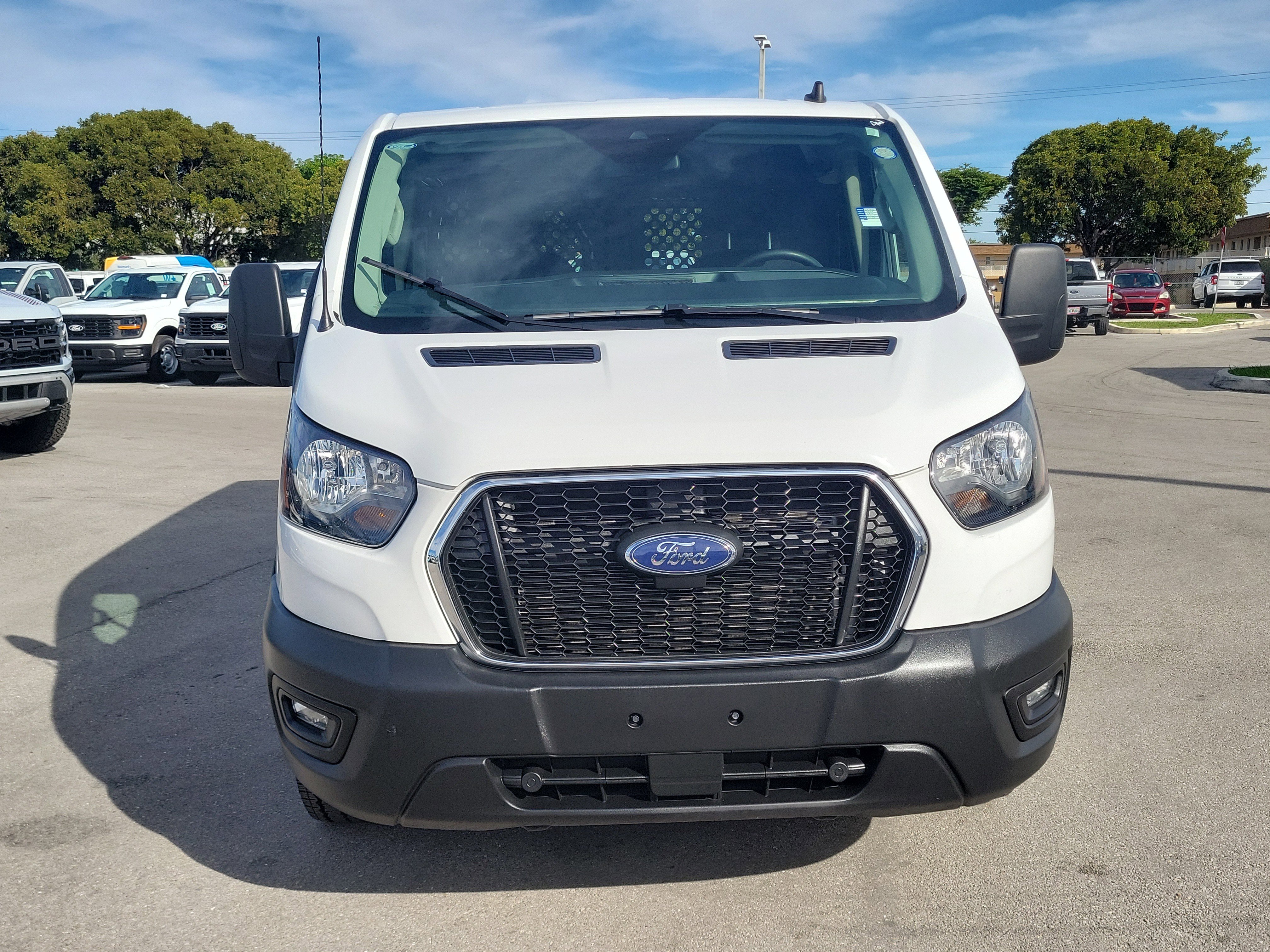 Used 2024 Ford Transit 250 Low Roof w/ Exterior Upgrade Package video 2